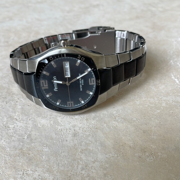 Armitron men battery water resistant 165ft stainless steel date&day - Picture 4 of 7